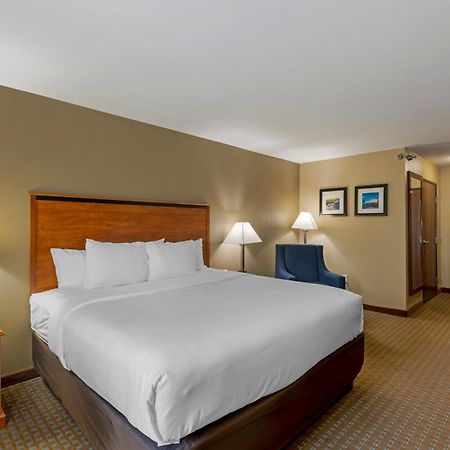 Comfort Inn & Suites Marion I-57 Bagian luar foto