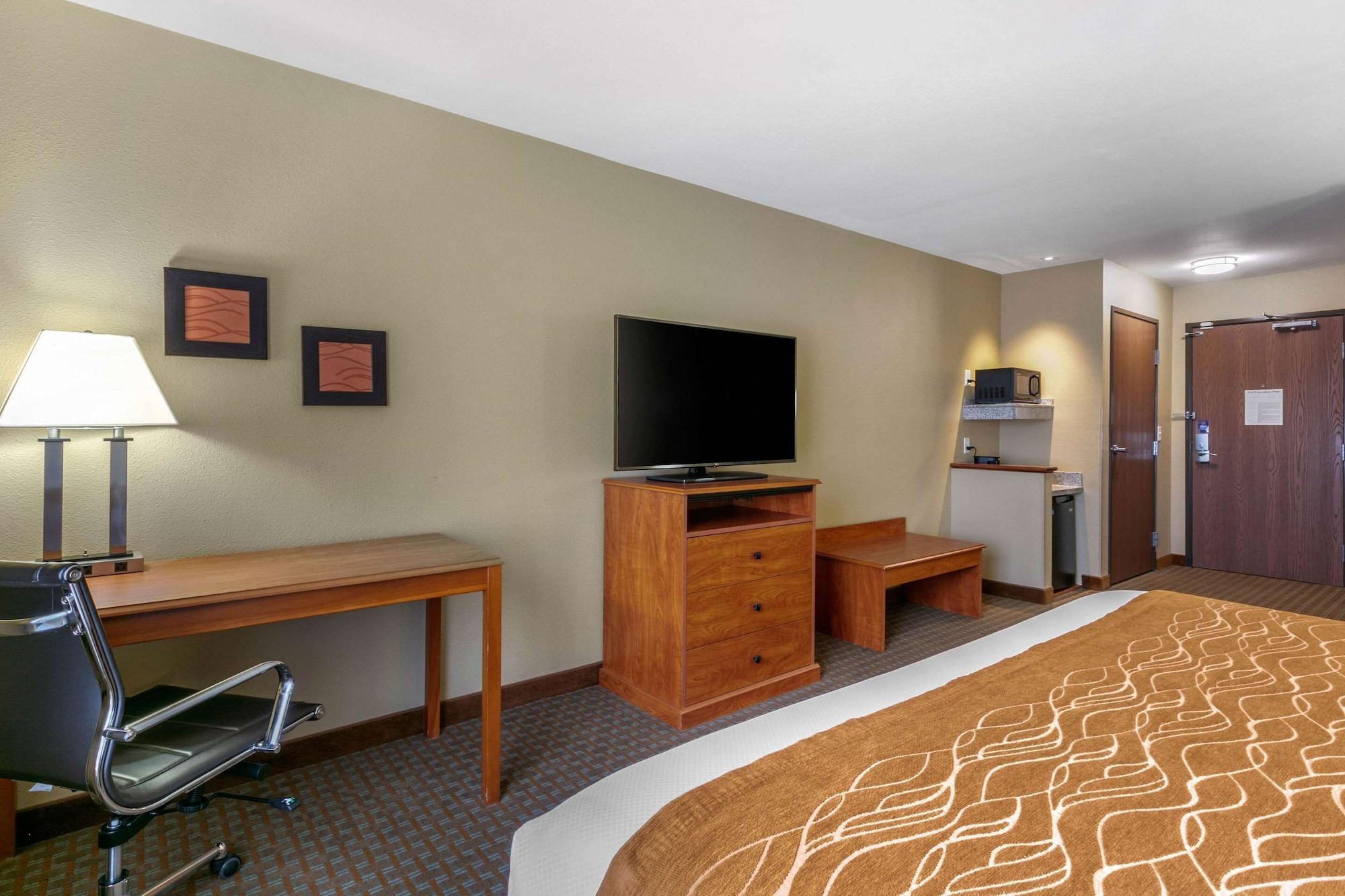 Comfort Inn & Suites Marion I-57 Bagian luar foto