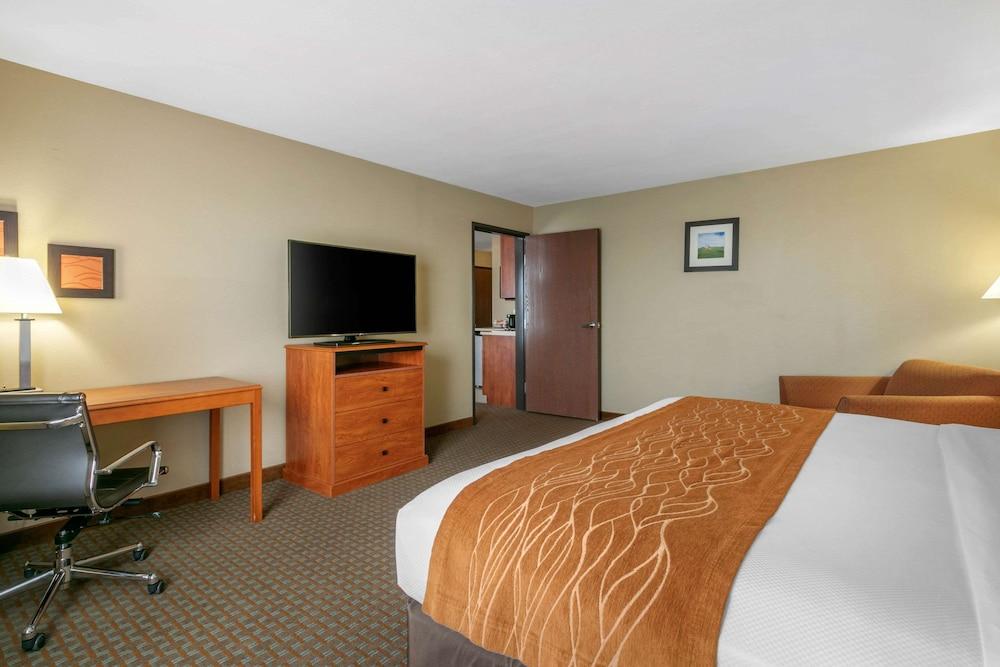 Comfort Inn & Suites Marion I-57 Bagian luar foto